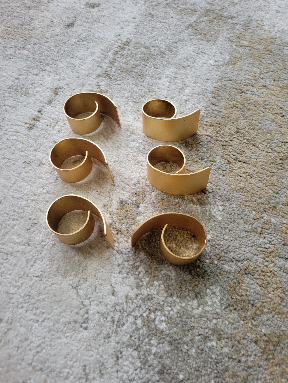 Gold Napkin Rings - Picture 2 of 3